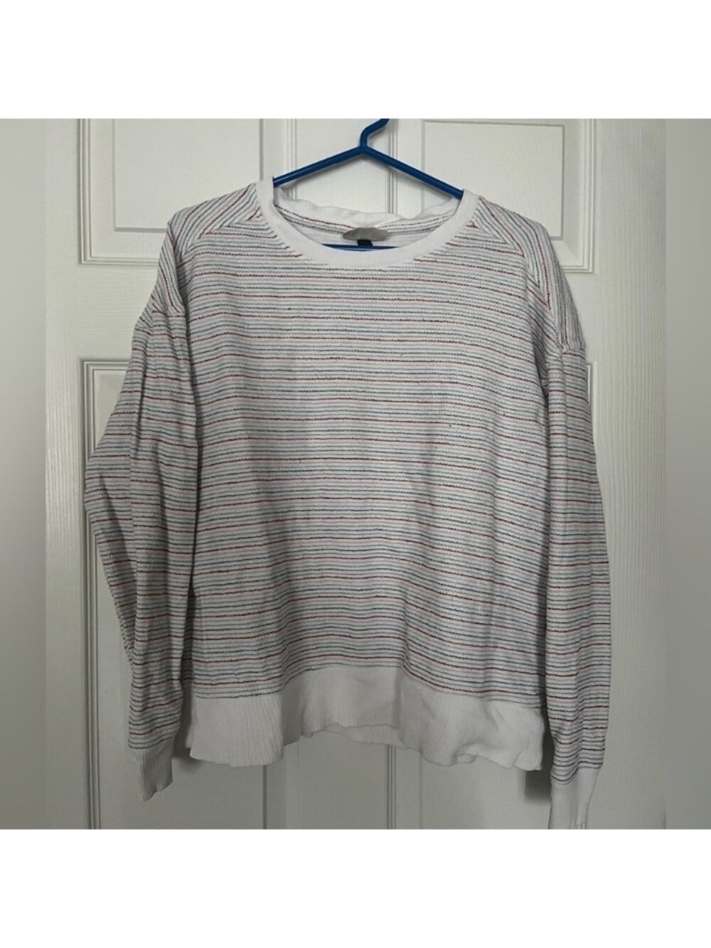 Universal Threads Crew Neck